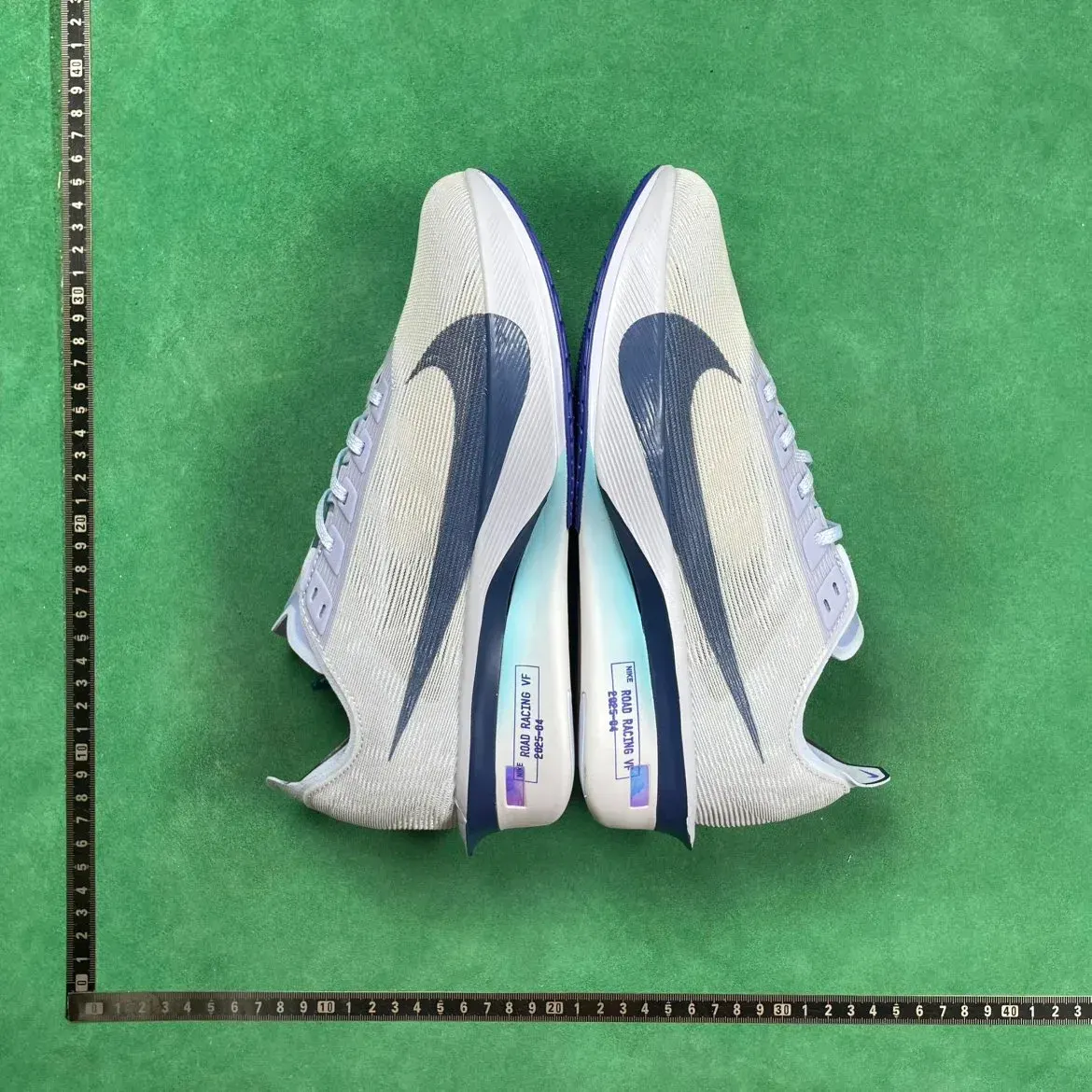 N!ke Vaporfly 4 Sneakers