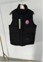 Canada G00se Logo Puffer Vest