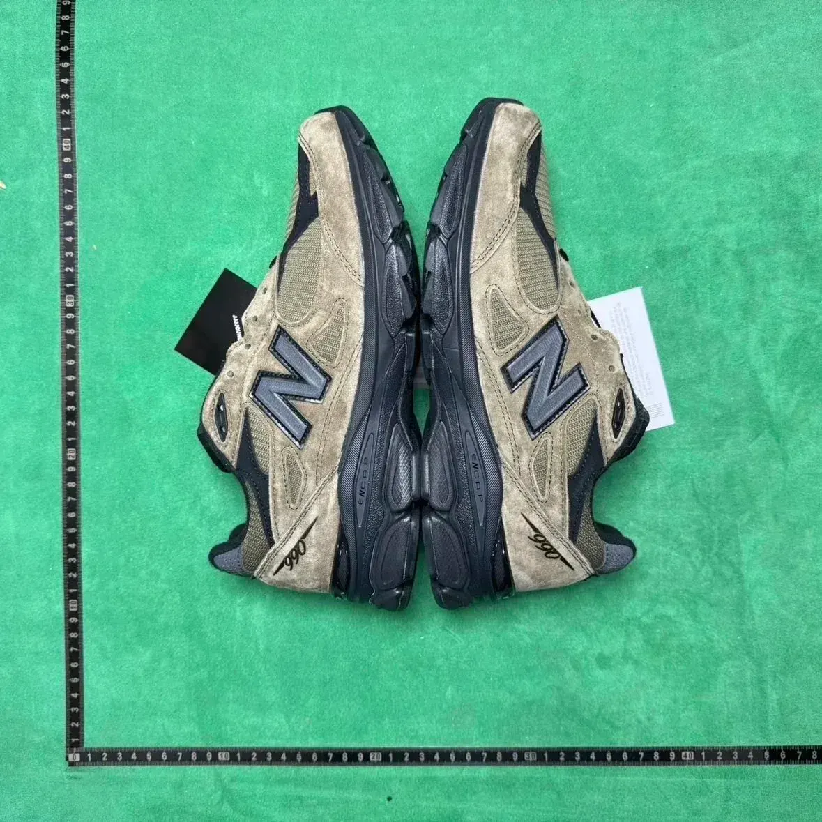 New Ba1ance 990v3 Sneakers